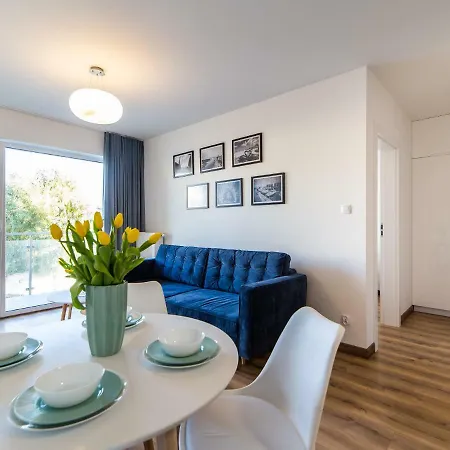 Nawigator W Kolobrzegu Apartmán *