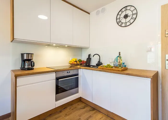 Nawigator W Kolobrzegu Апартаменты *